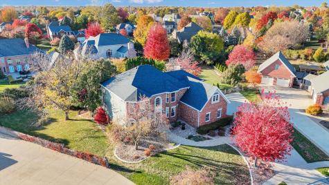 1 Windsong Way Bloomington IL 61704