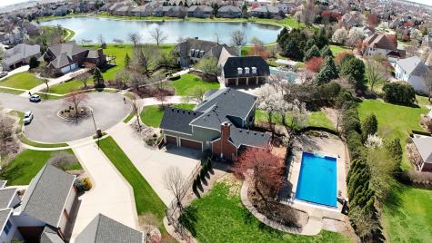 1 Windsong Way Bloomington IL 61704