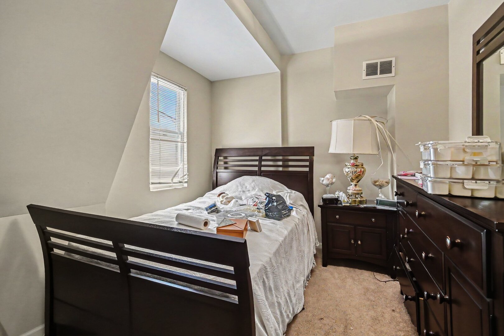 850 North Keystone Avenue Chicago IL 60651