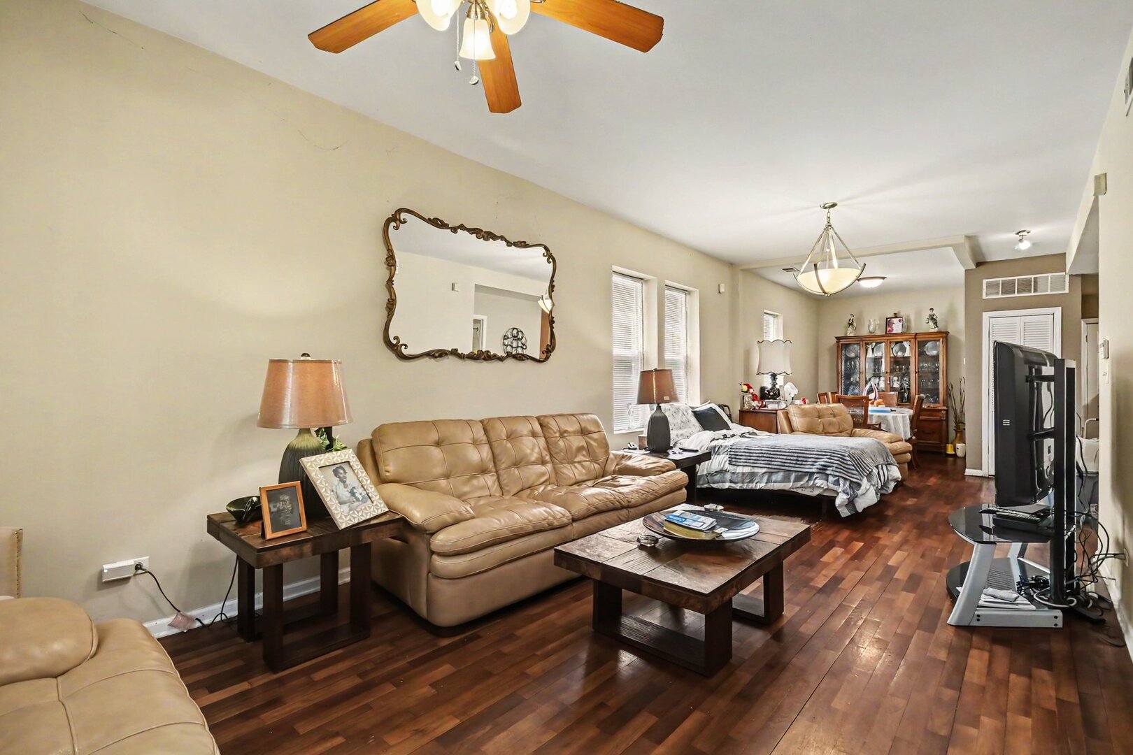 850 North Keystone Avenue Chicago IL 60651