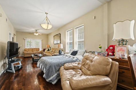 850 North Keystone Avenue Chicago IL 60651