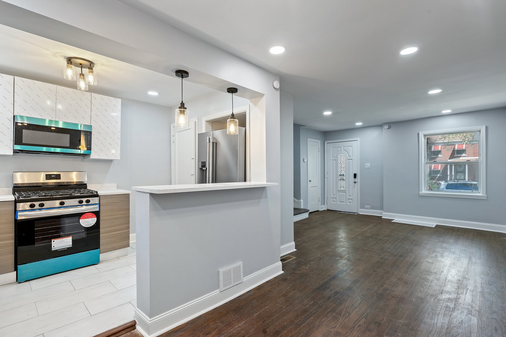 715 East 105th Place Chicago IL 60628