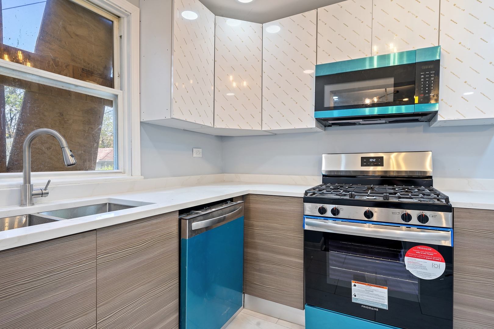 715 East 105th Place Chicago IL 60628