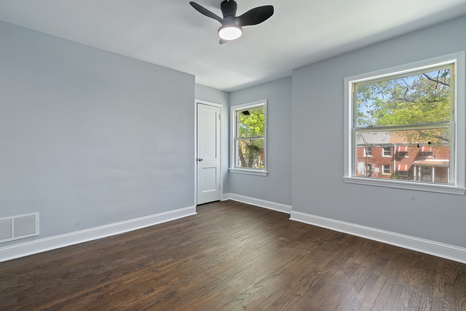 715 East 105th Place Chicago IL 60628