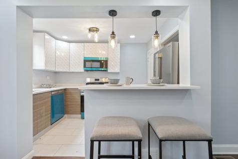 715 East 105th Place Chicago IL 60628