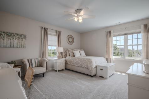 39W915 Catlin Square Geneva IL 60134