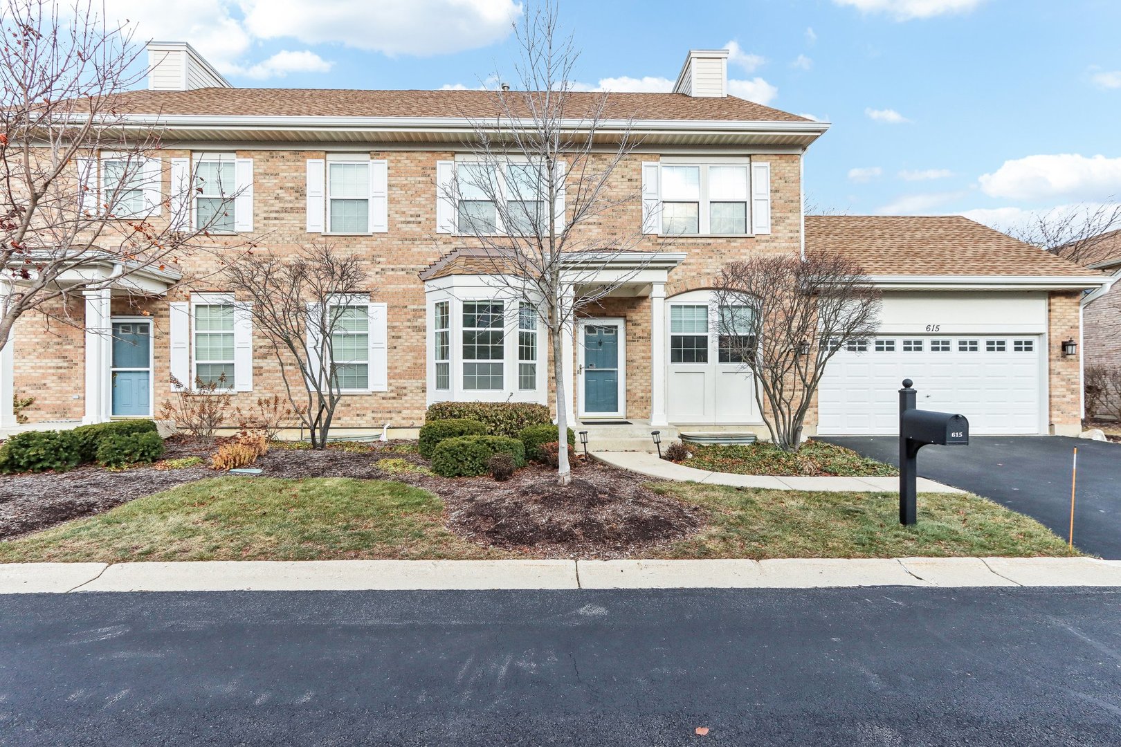 615 Belmont Lane Carol Stream IL 60188