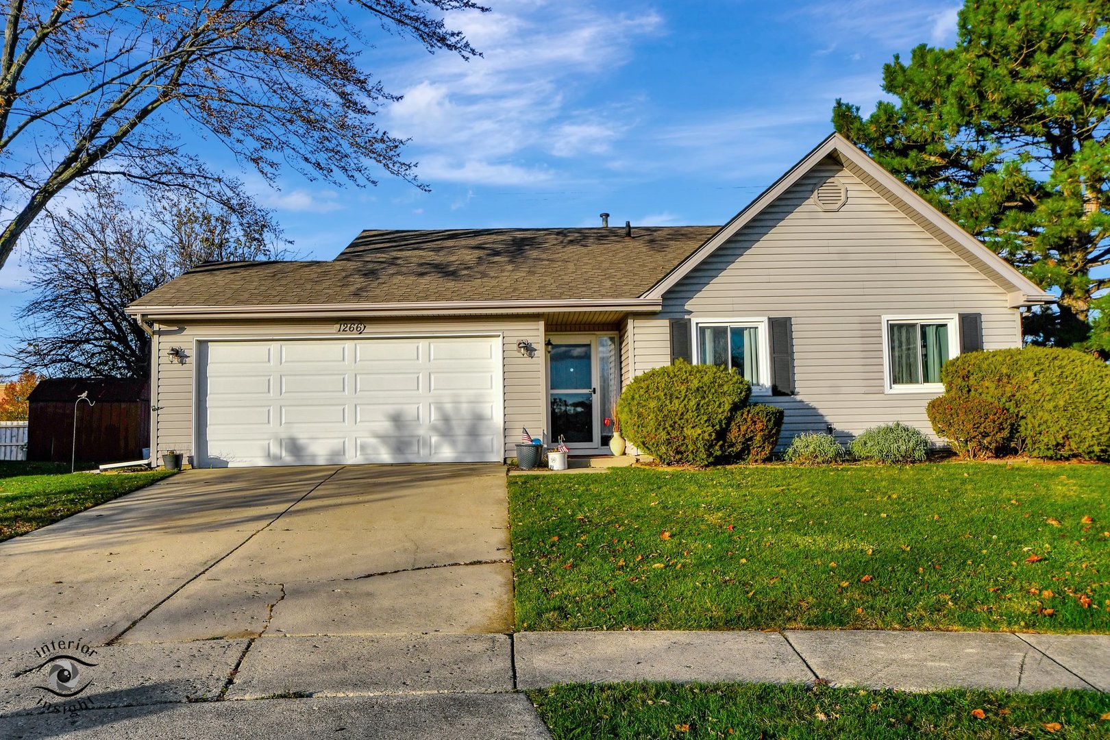 1266 Big Horn Trail Carol Stream IL 60188