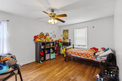 11035 South Avenue E Chicago IL 60617