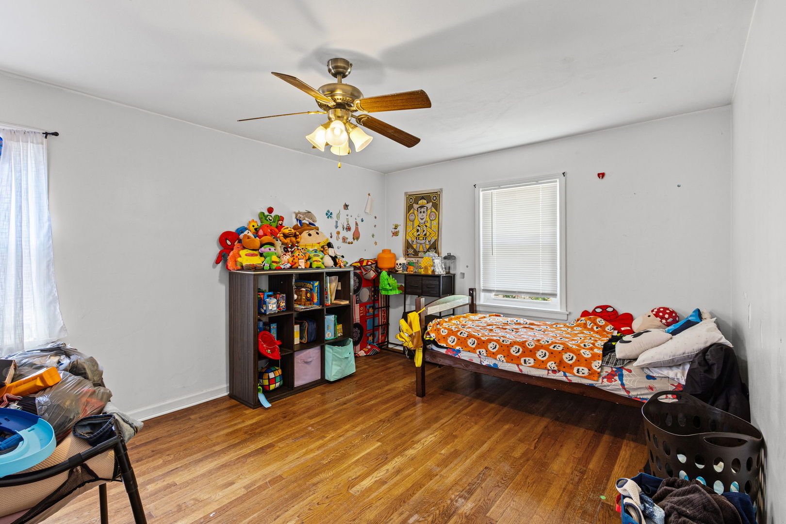 11035 South Avenue E Chicago IL 60617