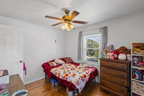11035 South Avenue E Chicago IL 60617
