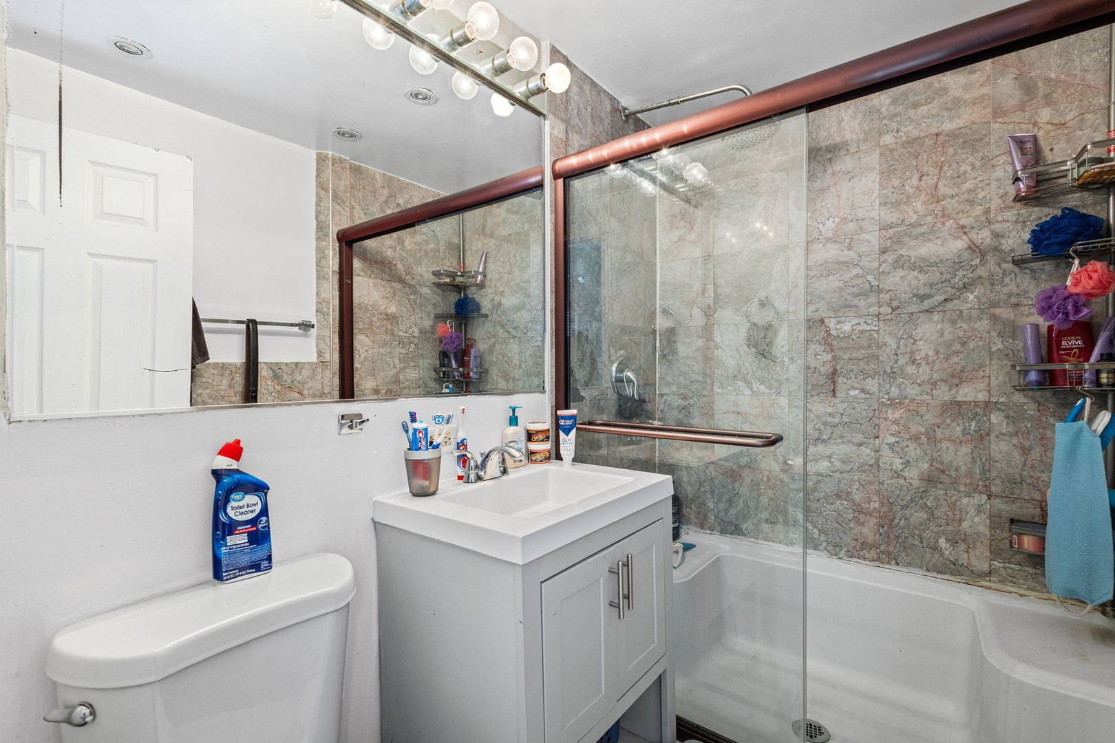 11035 South Avenue E Chicago IL 60617