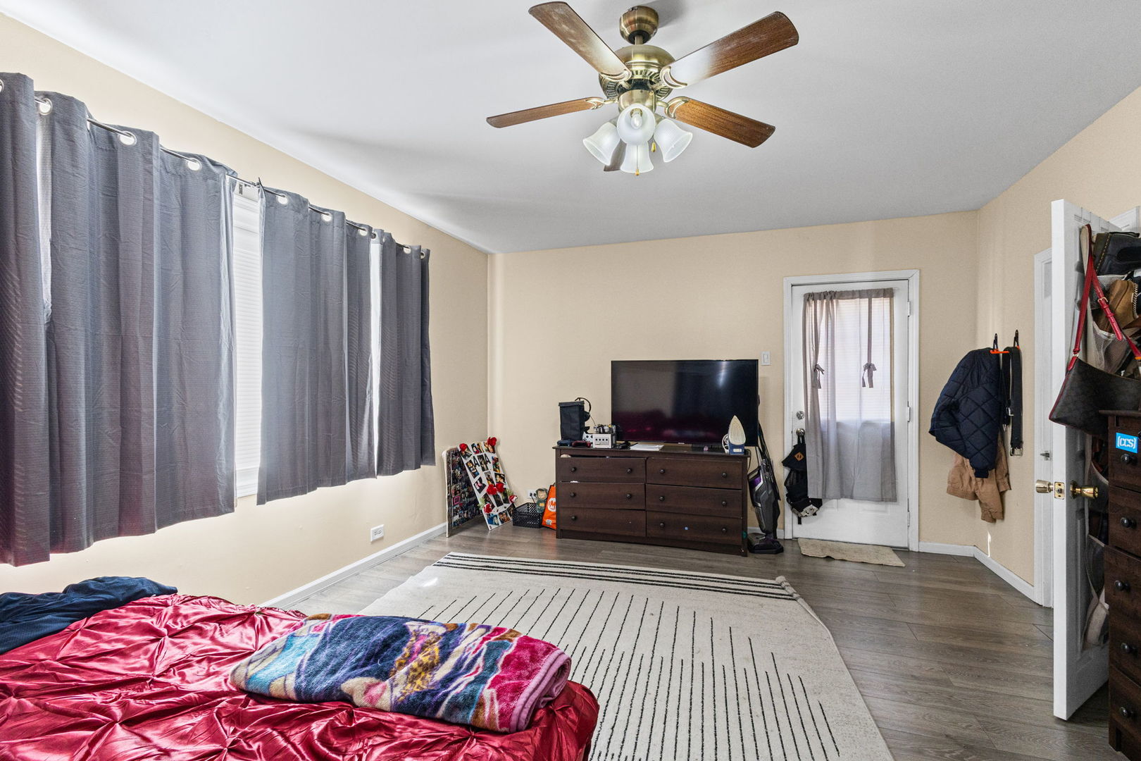 11035 South Avenue E Chicago IL 60617