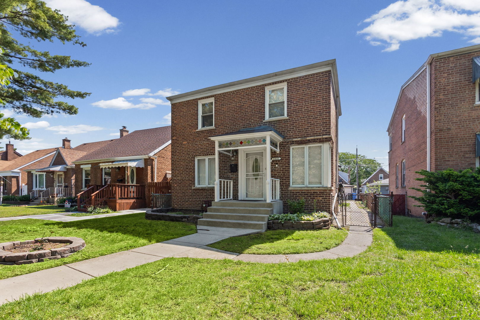 11035 South Avenue E Chicago IL 60617