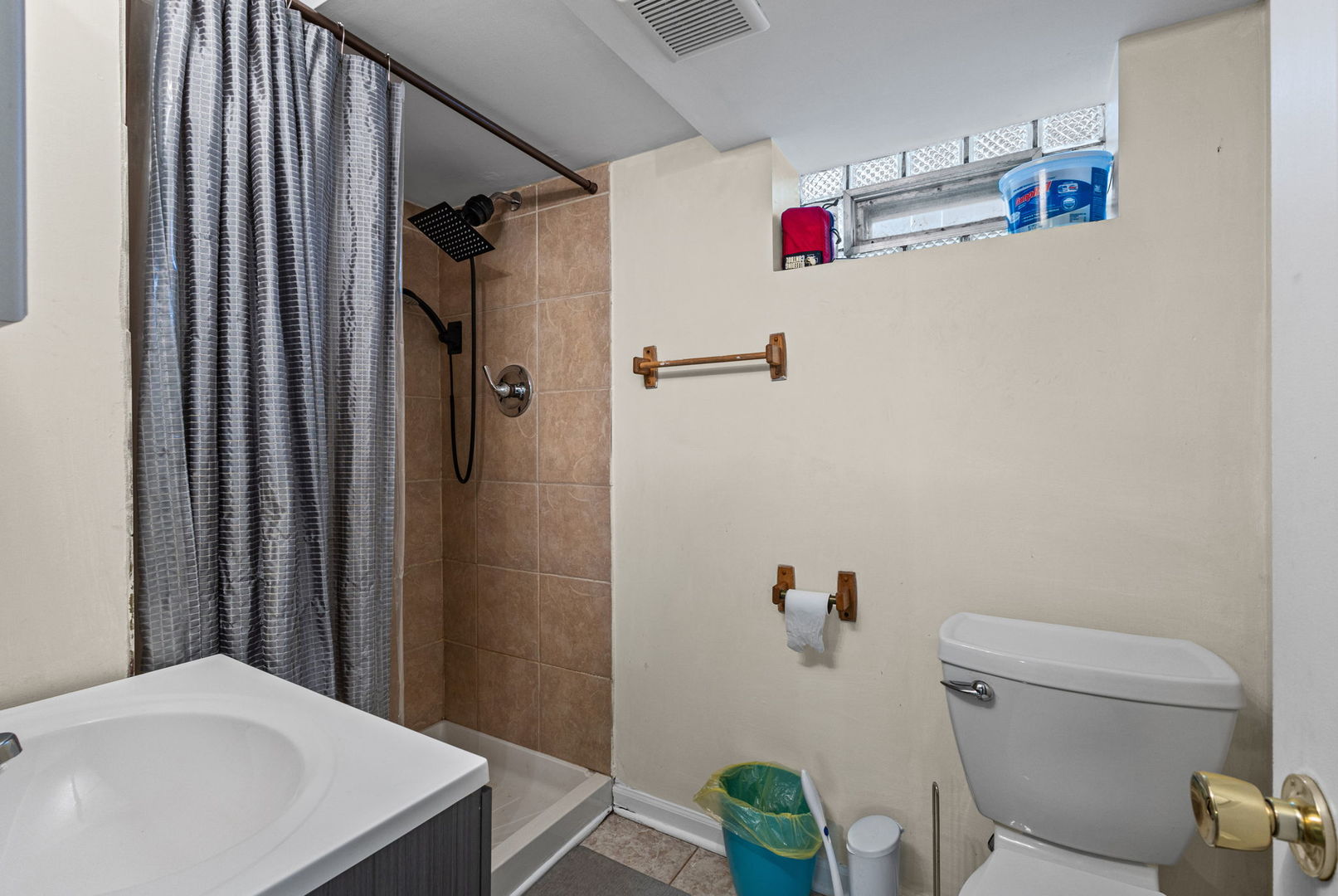 11035 South Avenue E Chicago IL 60617