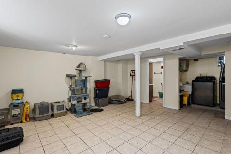 11035 South Avenue E Chicago IL 60617