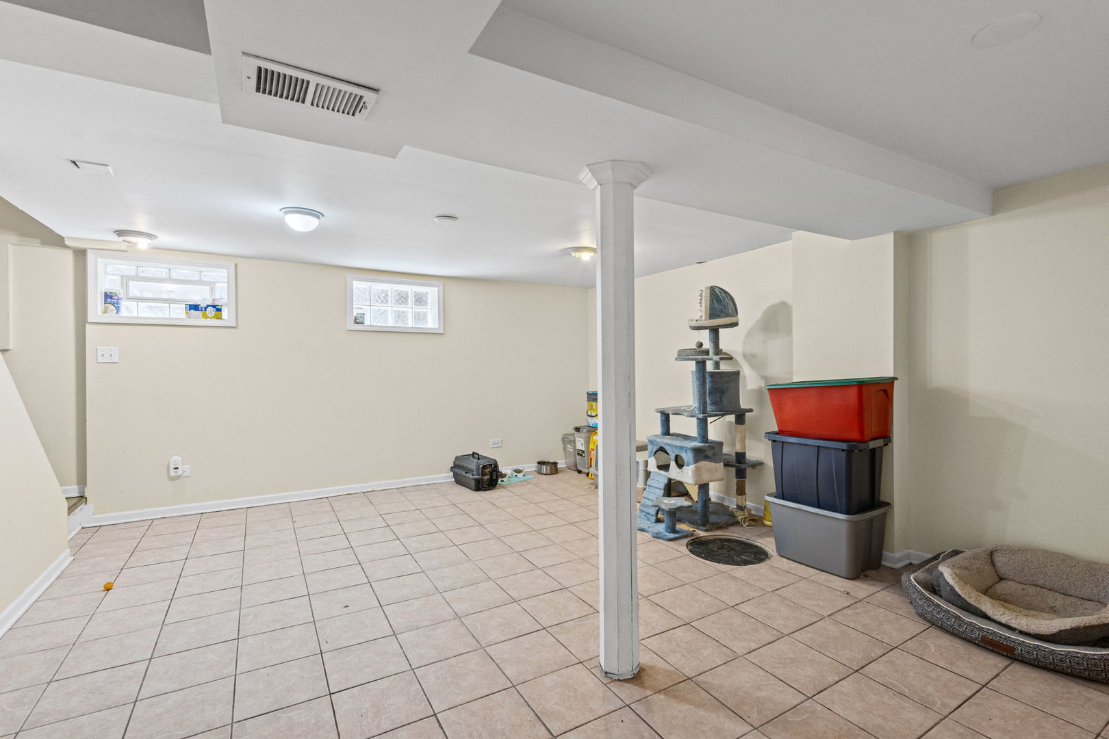 11035 South Avenue E Chicago IL 60617