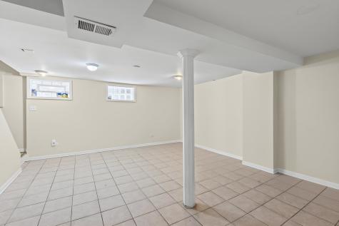 11035 South Avenue E Chicago IL 60617