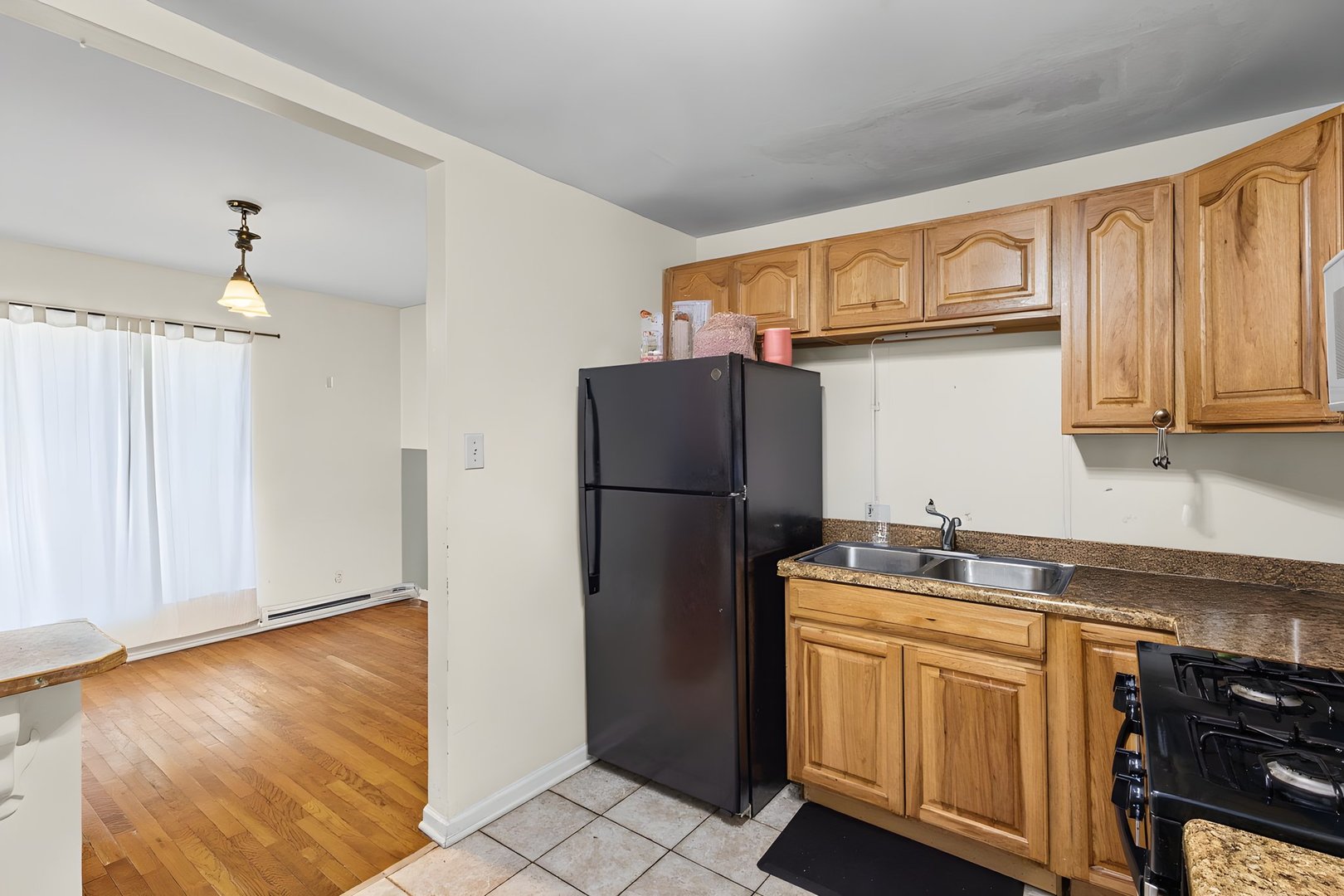 11035 South Avenue E Chicago IL 60617