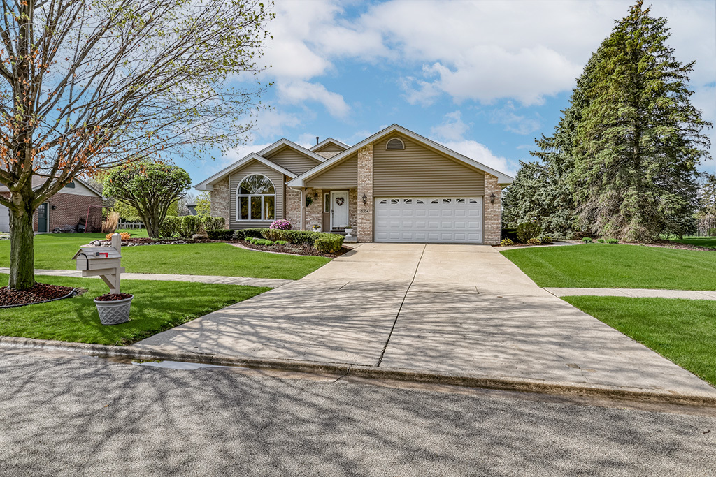 3204 Hickory Creek Drive New Lenox IL 60451
