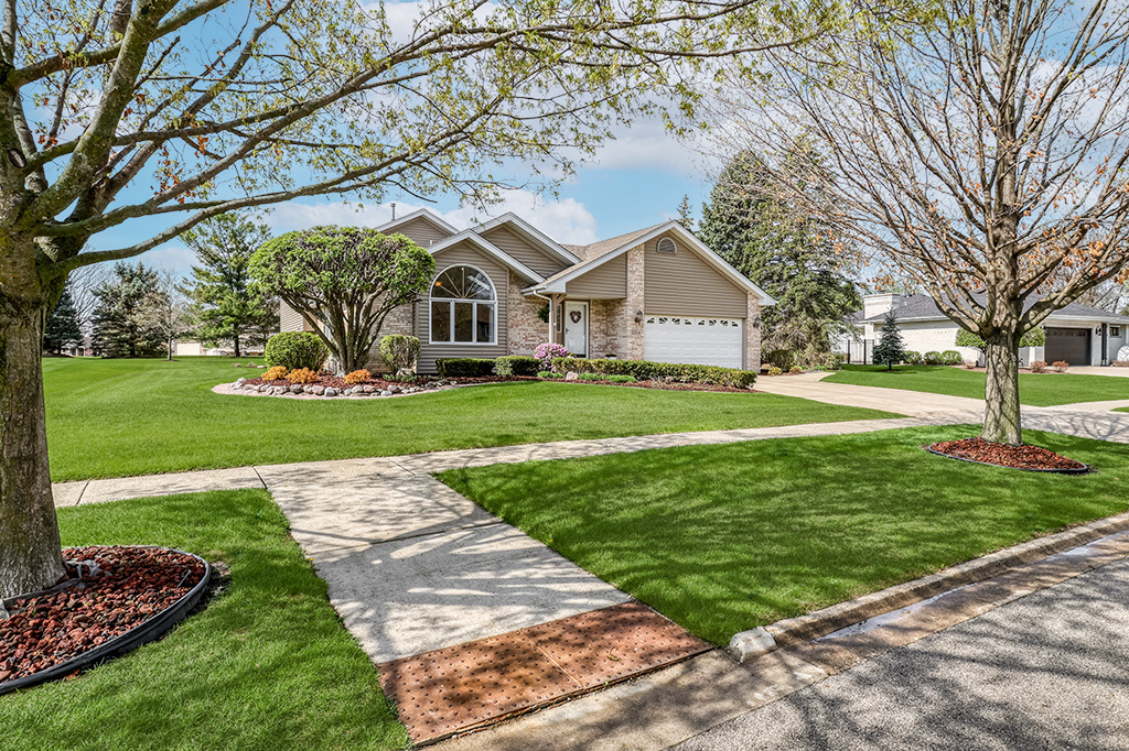 3204 Hickory Creek Drive New Lenox IL 60451