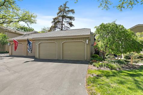 228 Hickory Lane Lake Barrington IL 60010