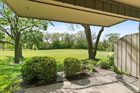 228 Hickory Lane Lake Barrington IL 60010