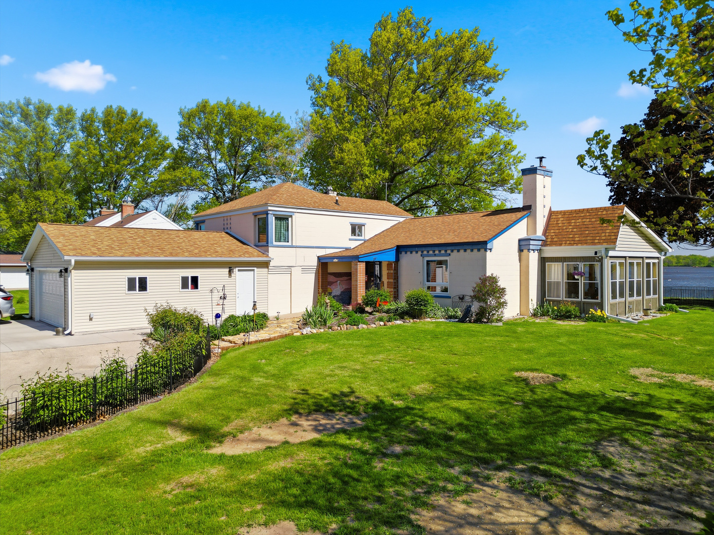 3311 Island View Drive Rock Falls IL 61071