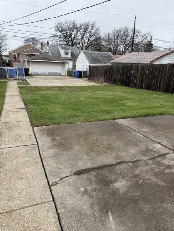 7952 South Trumbull Avenue Chicago IL 60652