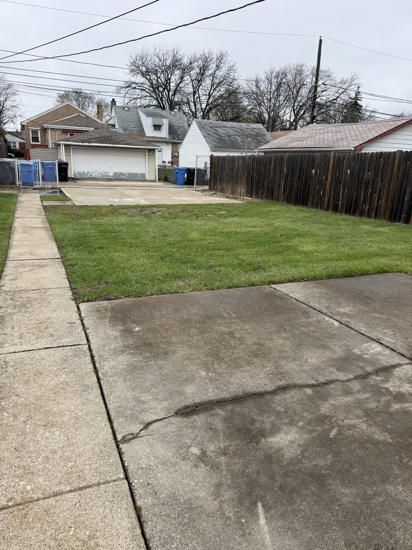 7952 South Trumbull Avenue Chicago IL 60652