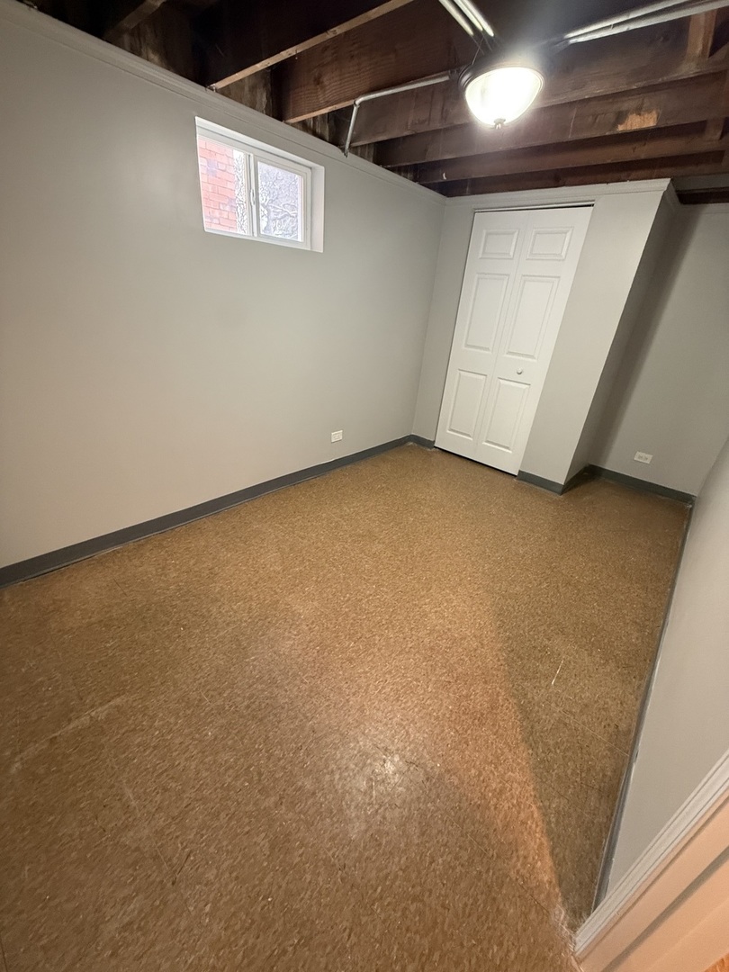 7952 South Trumbull Avenue Chicago IL 60652