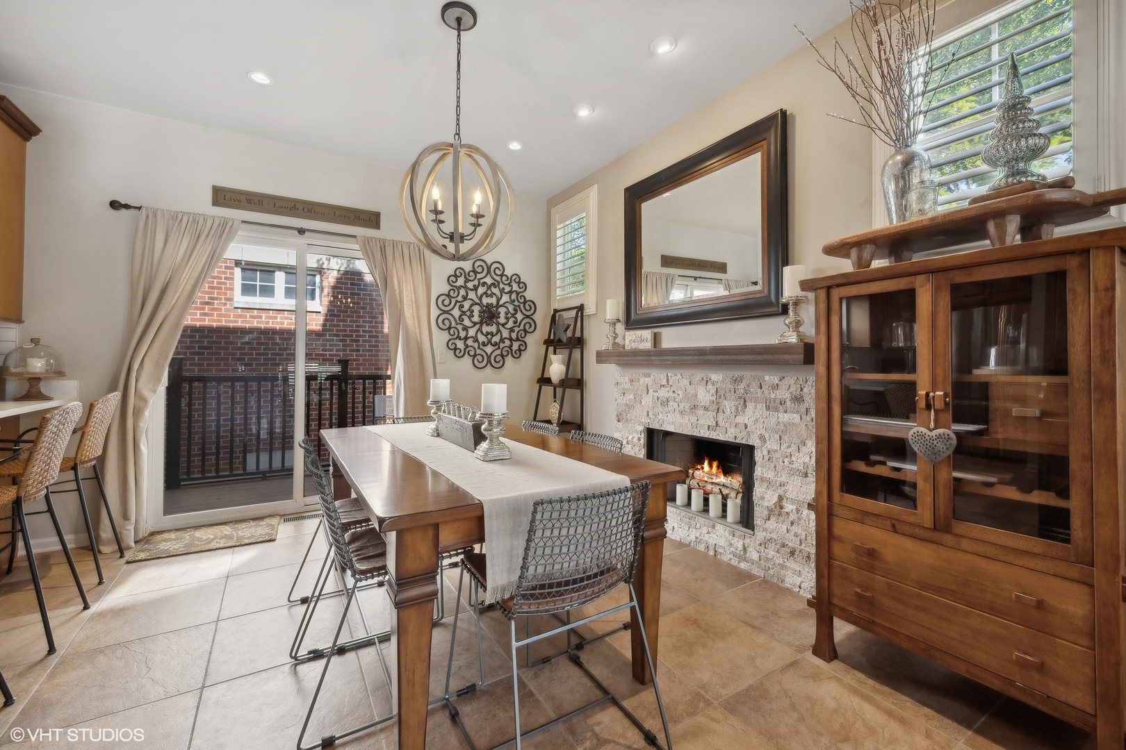 3834 North Milwaukee Court Chicago IL 60641