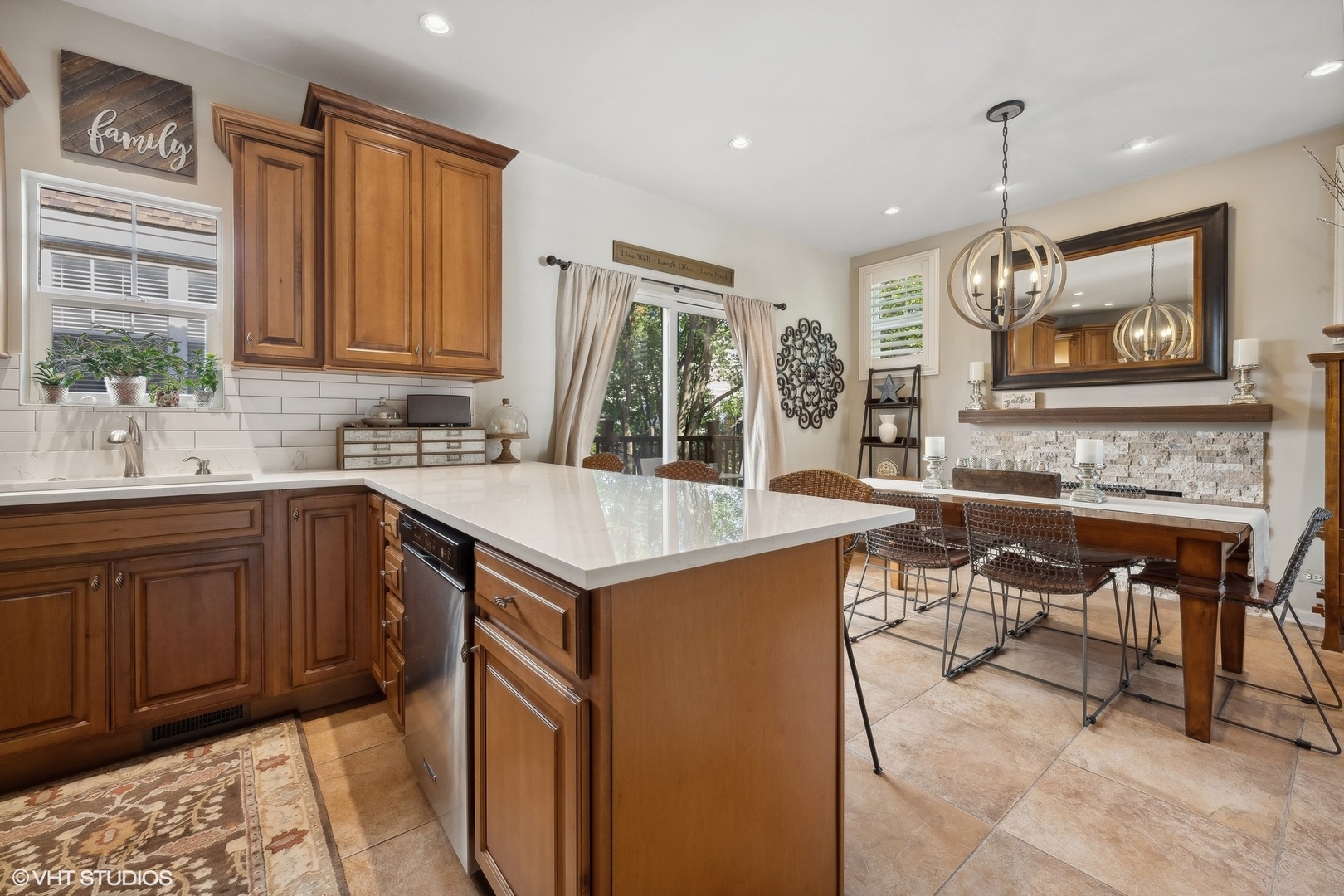 3834 North Milwaukee Court Chicago IL 60641