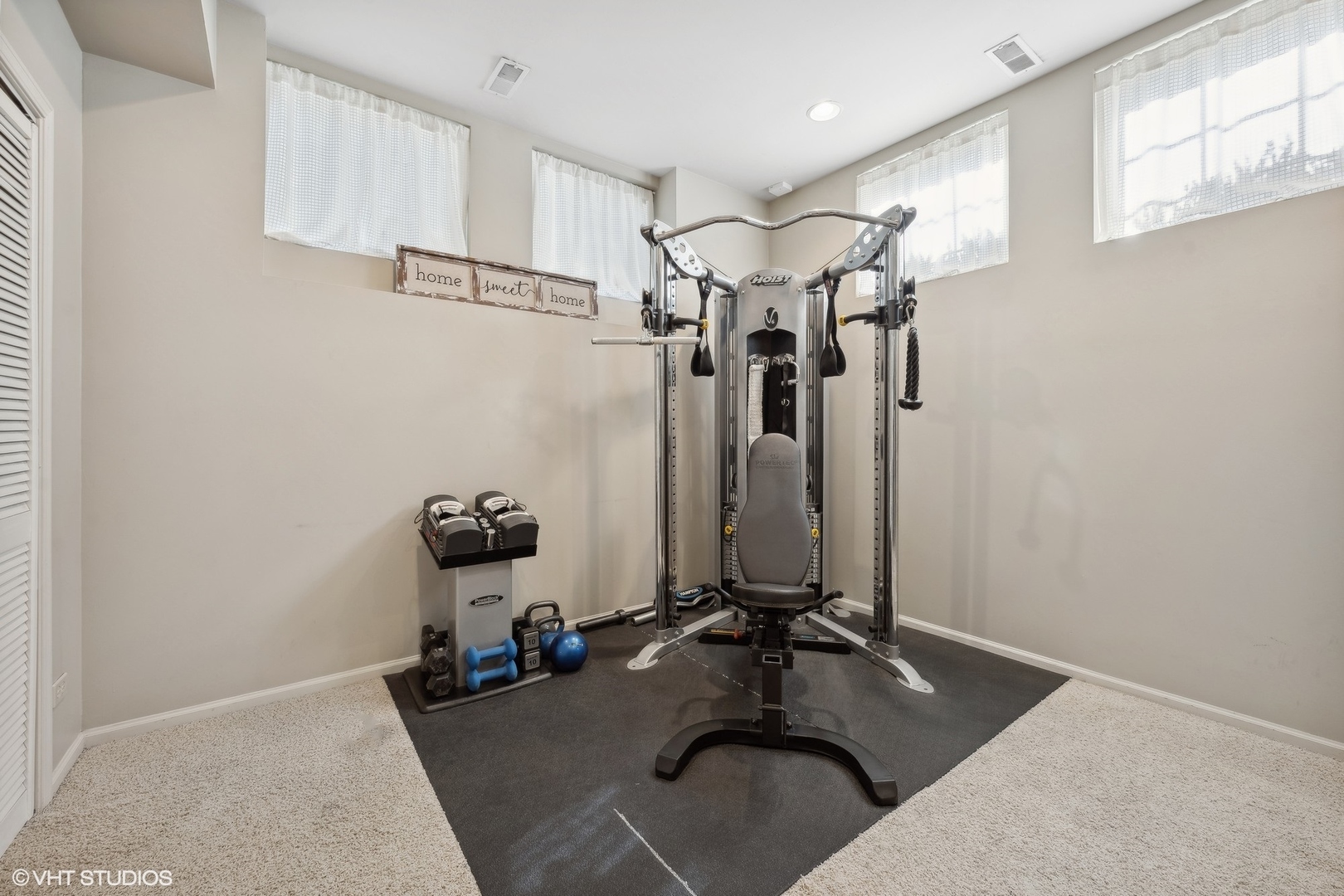 3834 North Milwaukee Court Chicago IL 60641