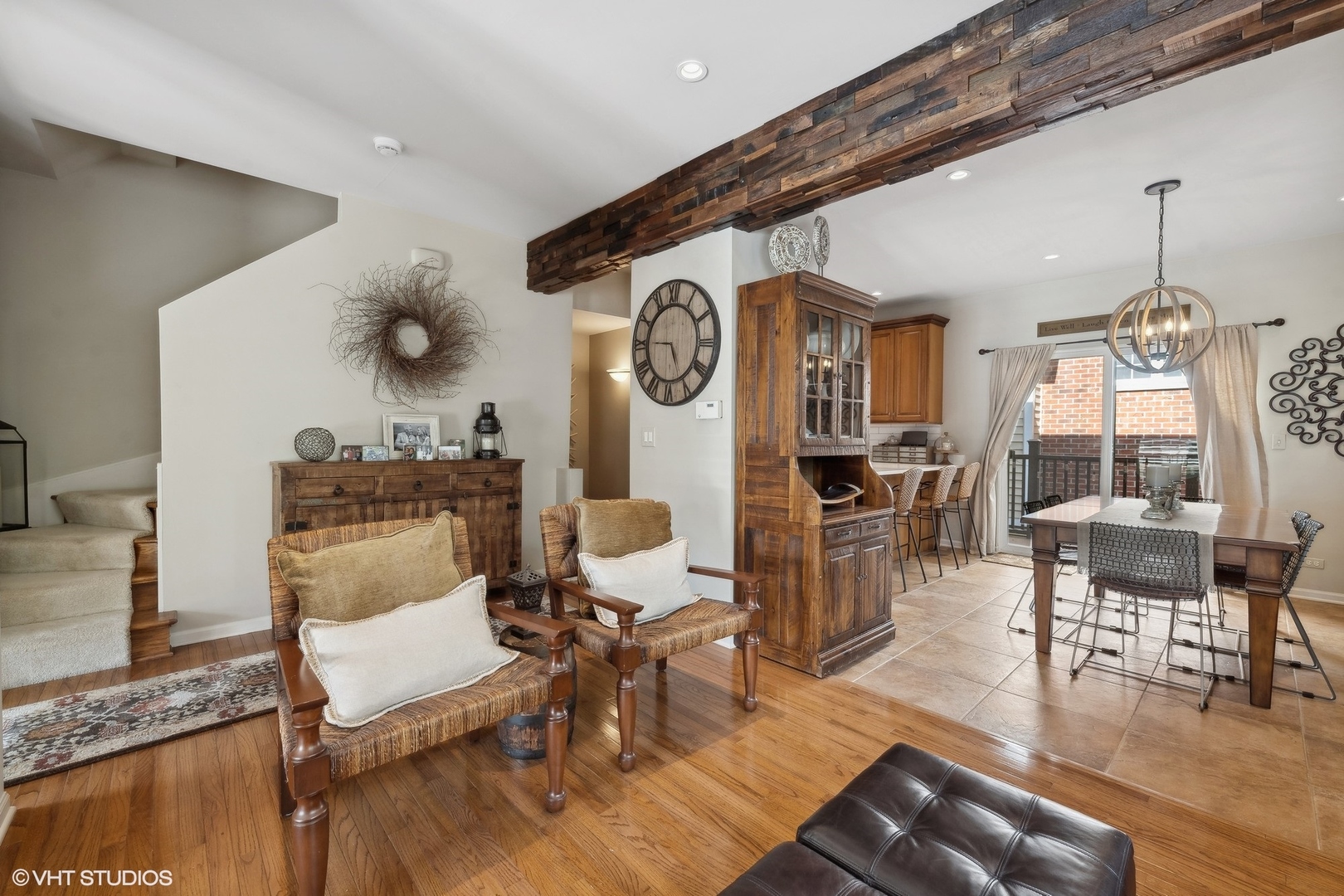 3834 North Milwaukee Court Chicago IL 60641