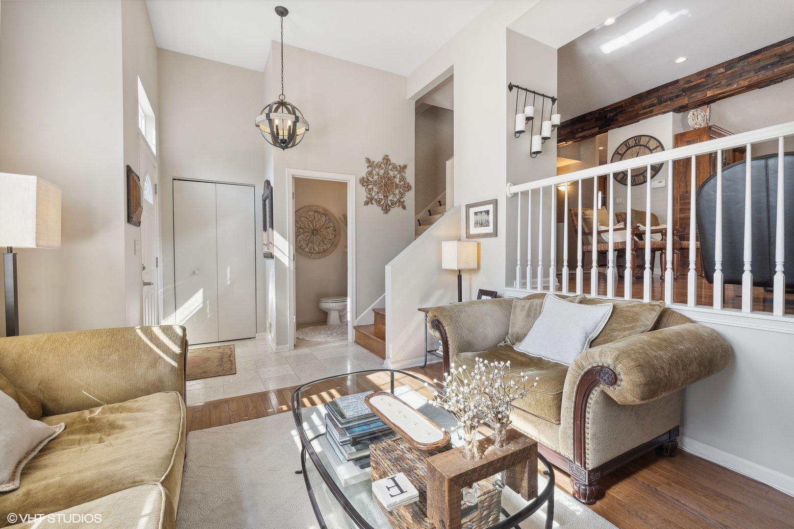 3834 North Milwaukee Court Chicago IL 60641