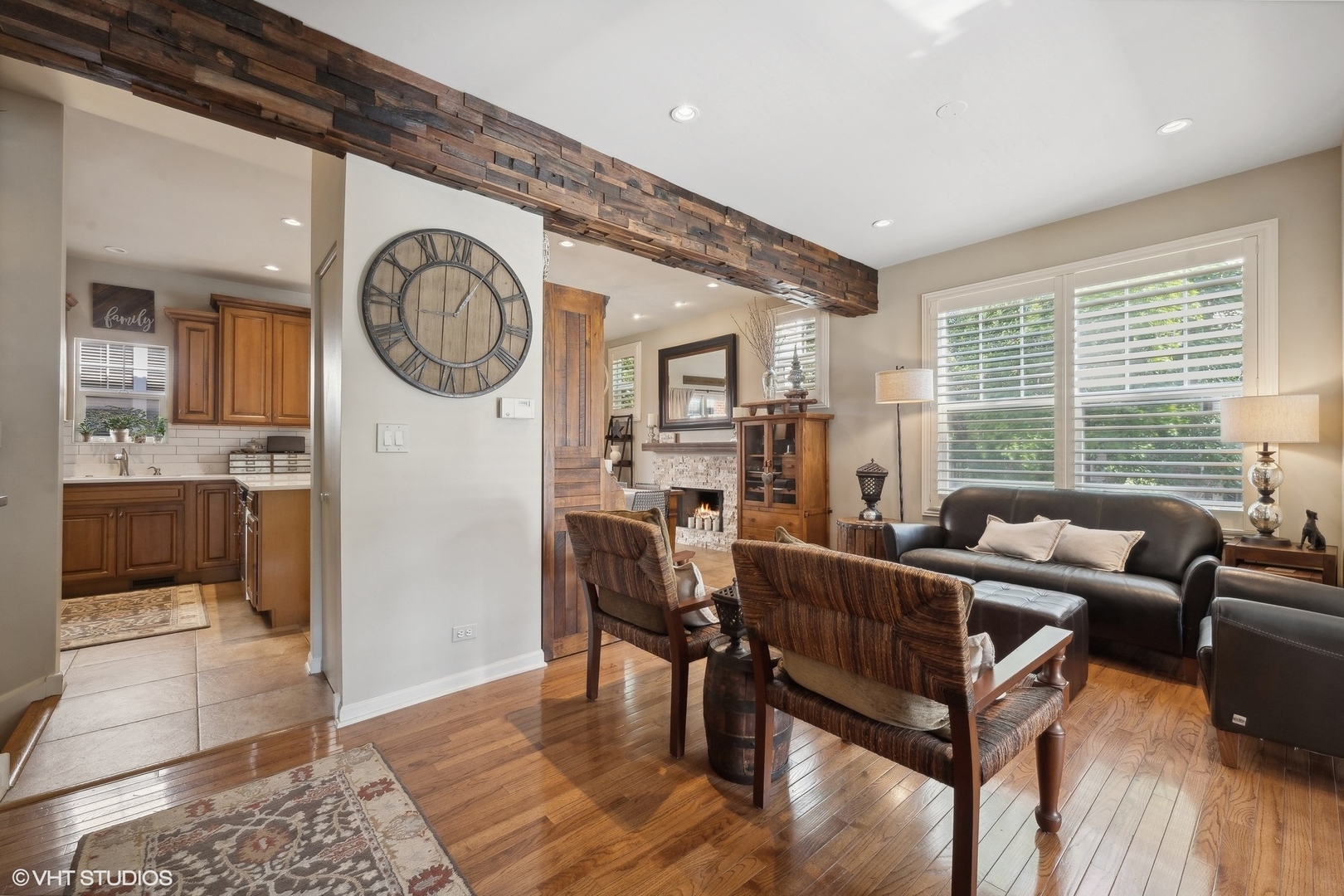 3834 North Milwaukee Court Chicago IL 60641