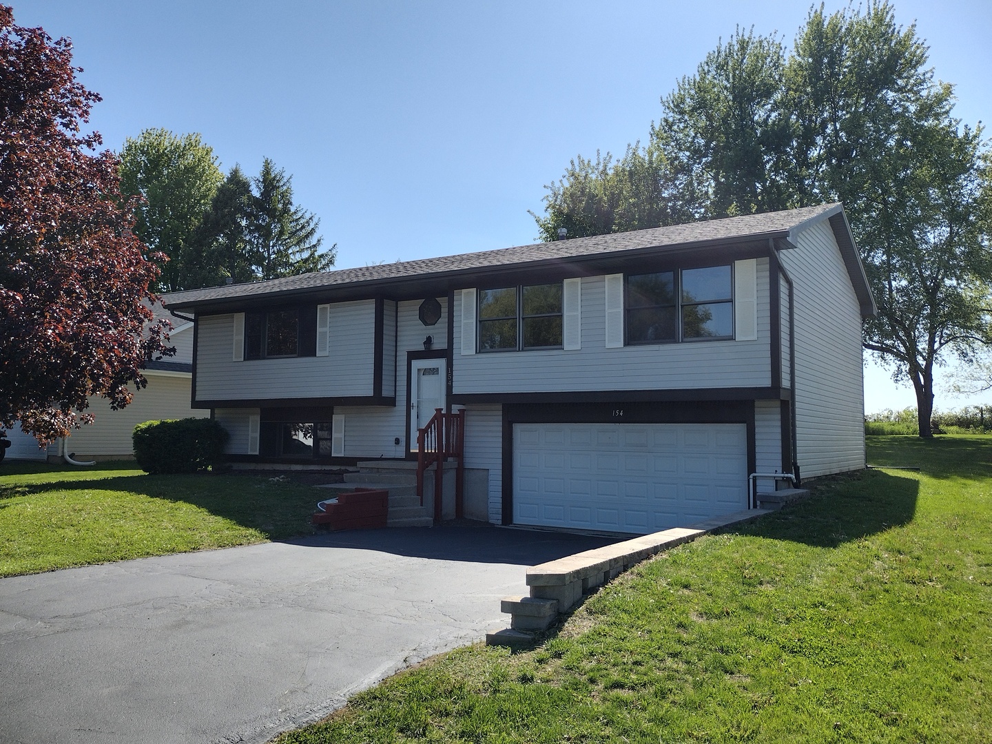154 Columbia Street NW Poplar Grove IL 61065