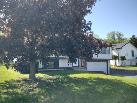 154 Columbia Street NW Poplar Grove IL 61065