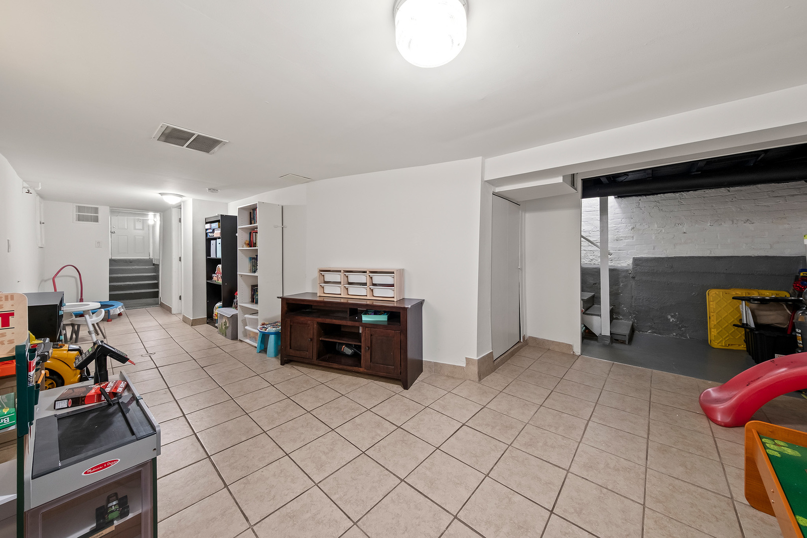 4317 West Shakespeare Avenue Chicago IL 60639
