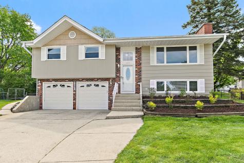 1097 Stratham Court Schaumburg IL 60193