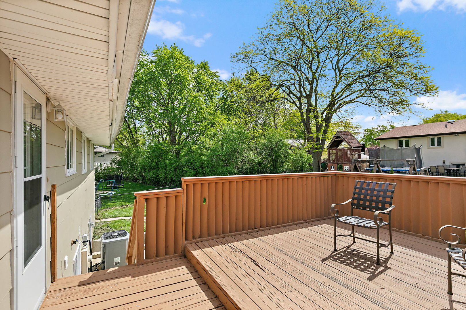 1097 Stratham Court Schaumburg IL 60193