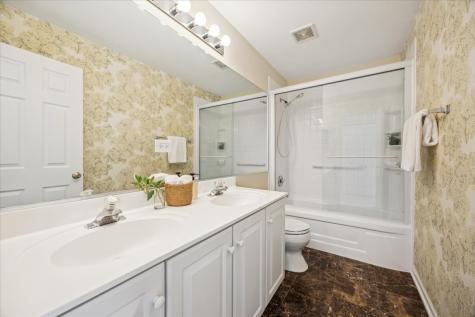 2409 Meadowbrook Lane Westchester IL 60154