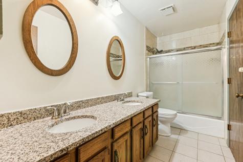 18604 Carpenter Street Homewood IL 60430