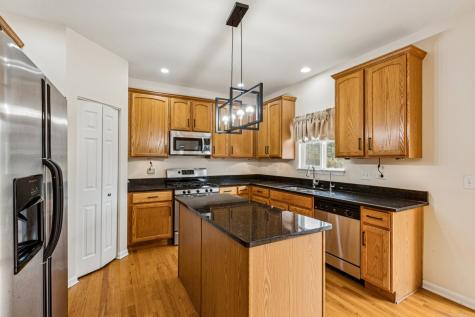 2208 Grand Pointe Trail Aurora IL 60503