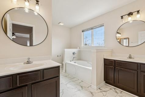 2208 Grand Pointe Trail Aurora IL 60503