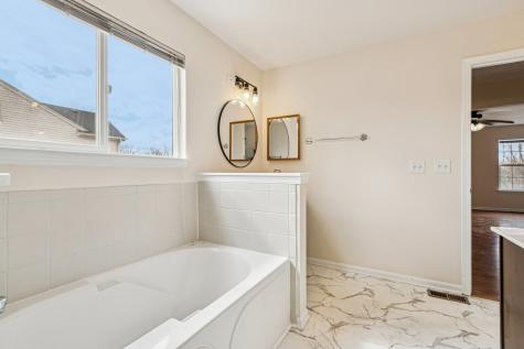 2208 Grand Pointe Trail Aurora IL 60503