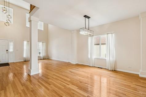 2208 Grand Pointe Trail Aurora IL 60503