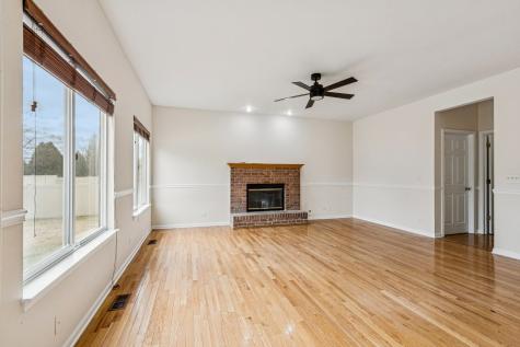 2208 Grand Pointe Trail Aurora IL 60503