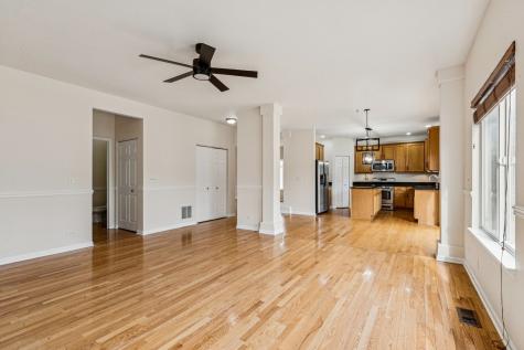 2208 Grand Pointe Trail Aurora IL 60503